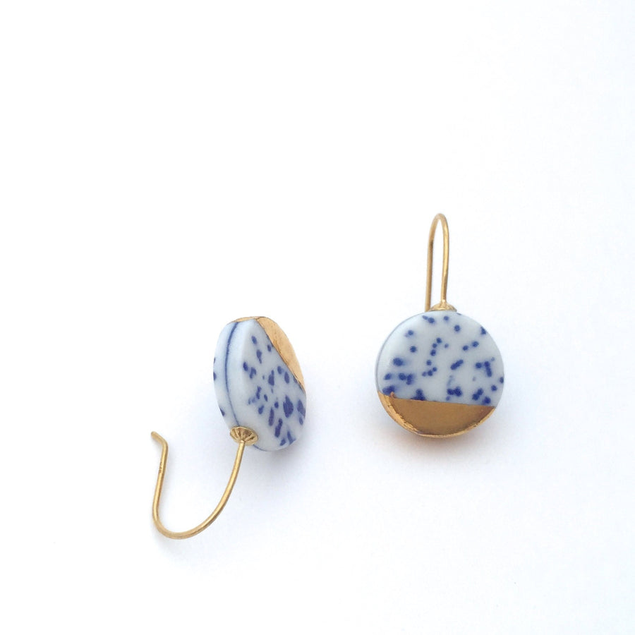 Celestial gold earrings pottery jewelry from Delft Porcelain Dutch jewelry kintsugi gift handmade ceramics and clay Blue and white